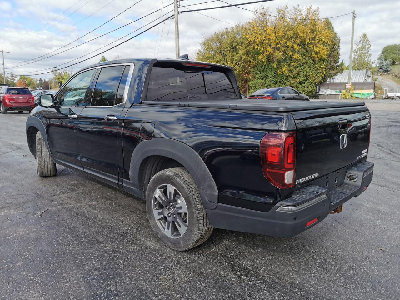 2017 Honda Ridgeline  - Photo #3