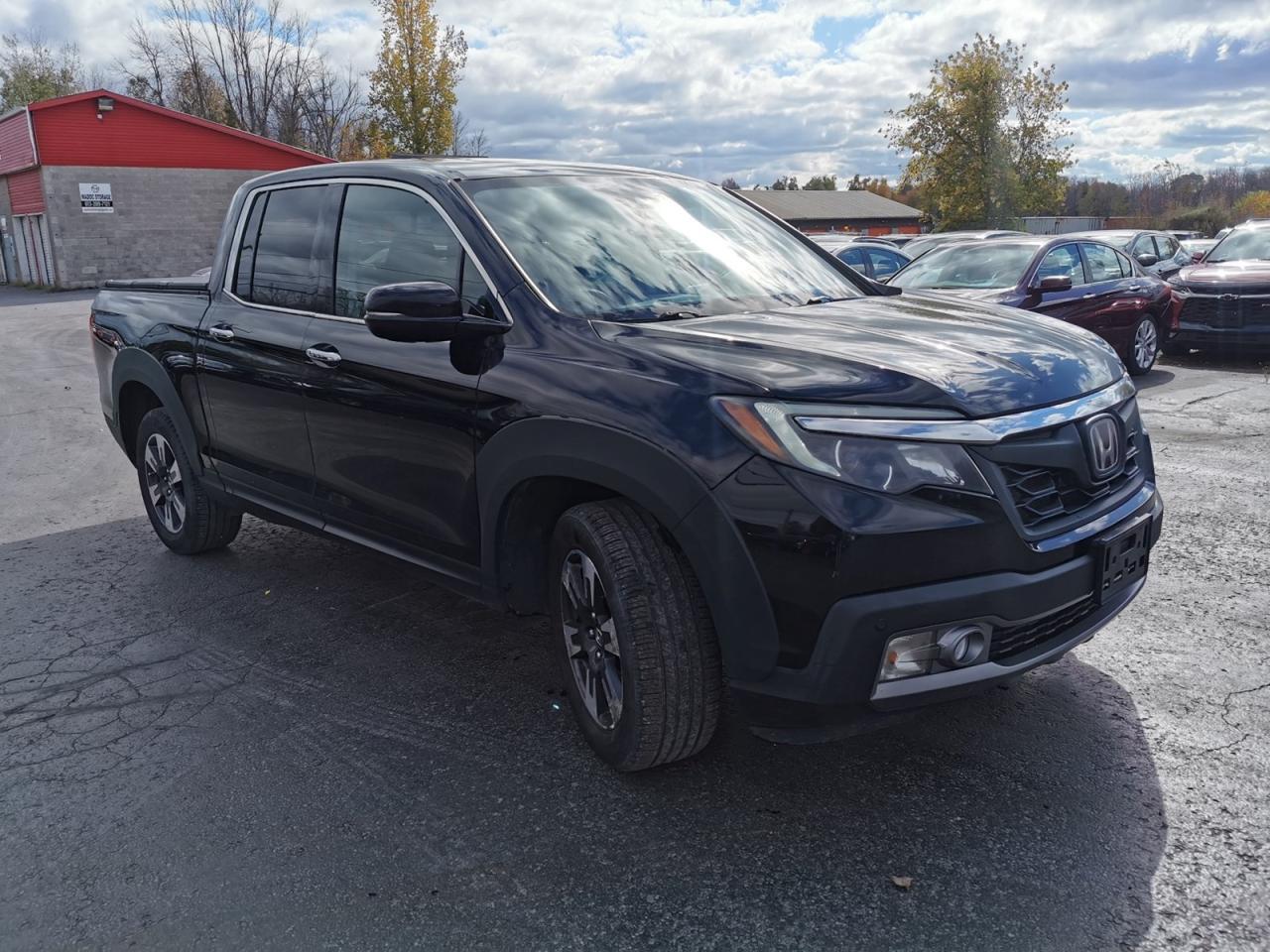 2017 Honda Ridgeline  - Photo #7