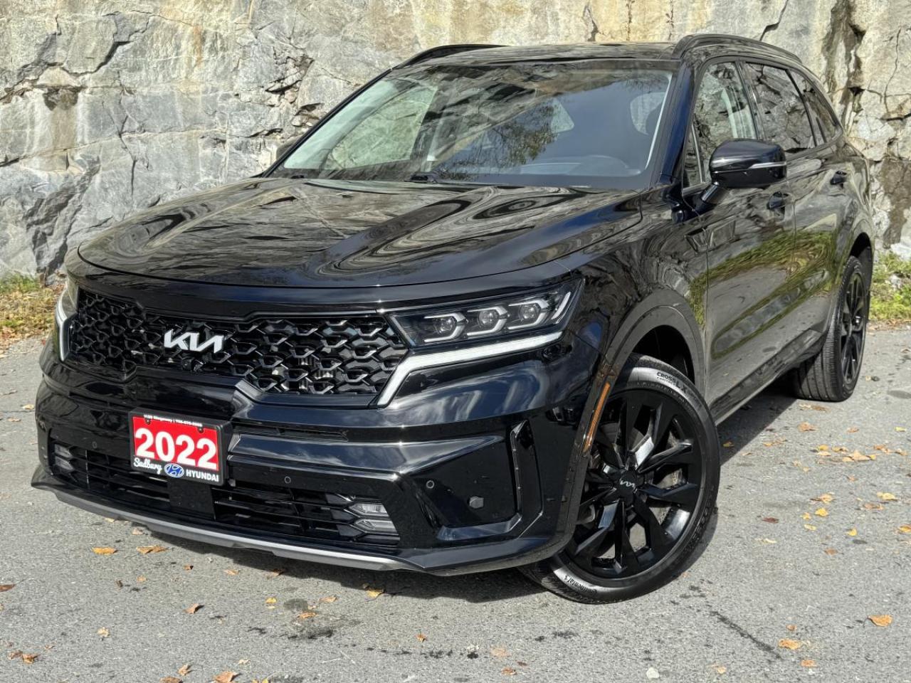 Used 2022 Kia Sorento SX AWD w/Black Leather for sale in Greater Sudbury, ON