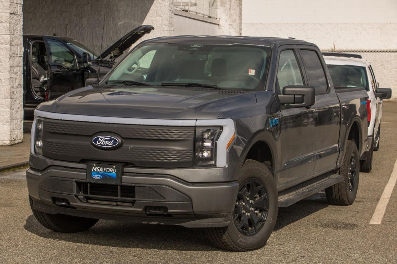 New 2025 Ford F-150 Lightning XLT for sale in Abbotsford, BC