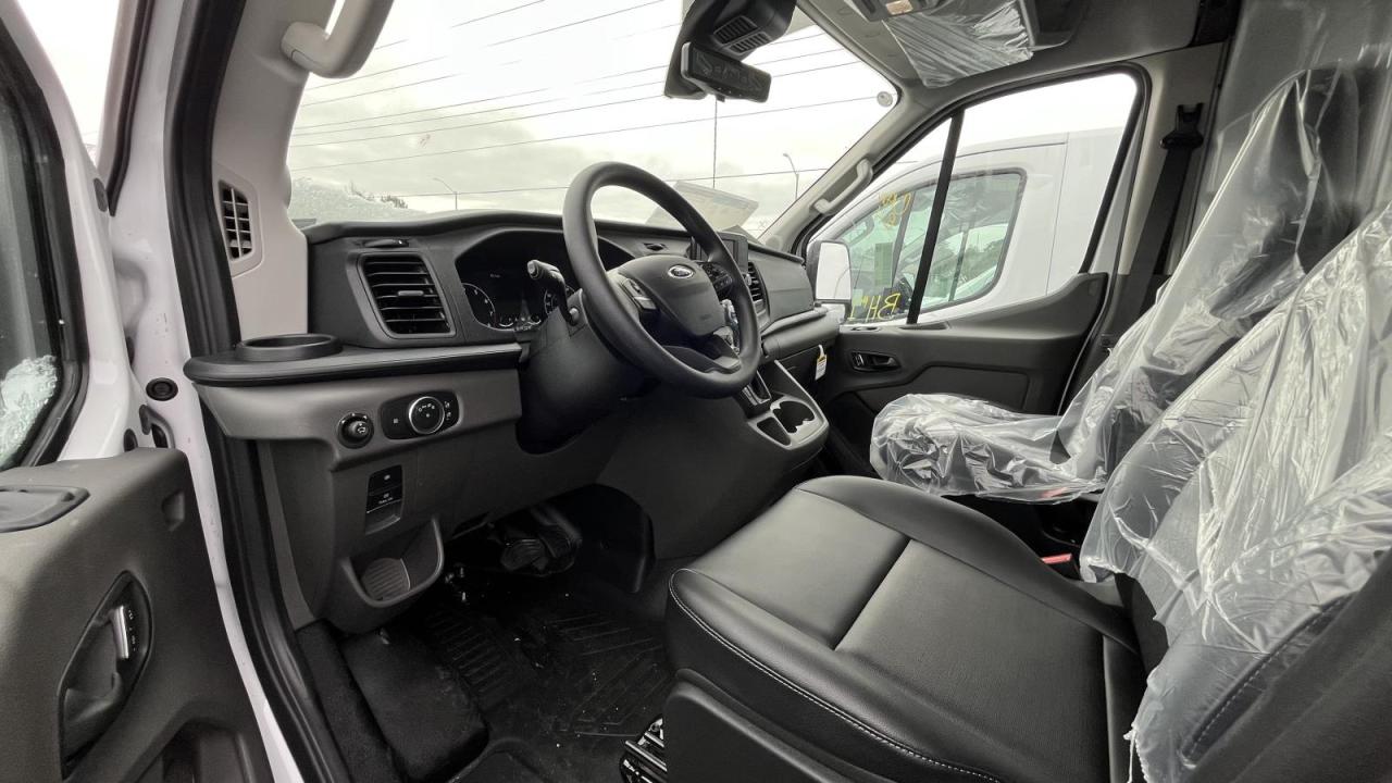 2025 Ford Transit Cargo Van BASE Photo2