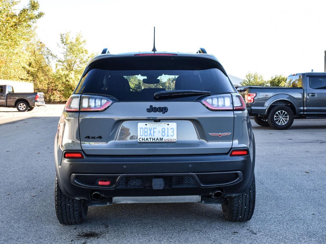 2023 Jeep Cherokee Trailhawk 4X4 Photo2