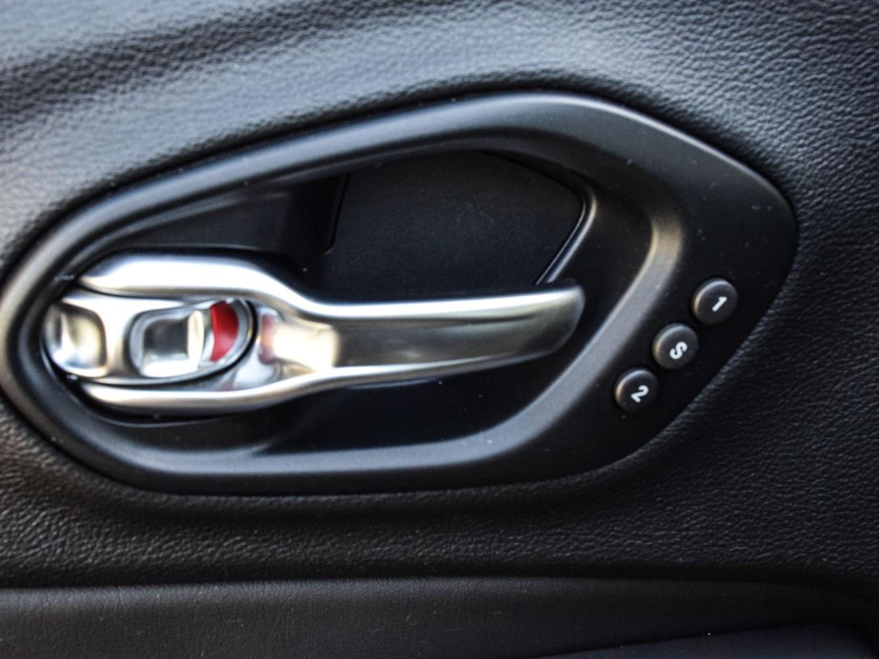 2023 Jeep Cherokee Trailhawk 4X4 Photo