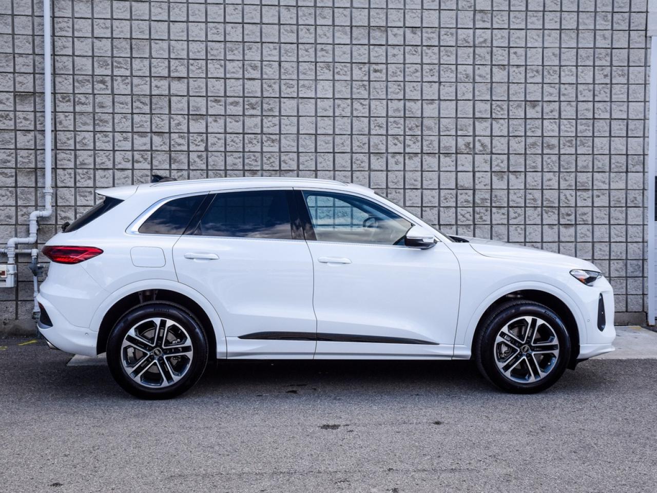 2025 Audi New Q5 2.0T Technik *SOLD* Photo