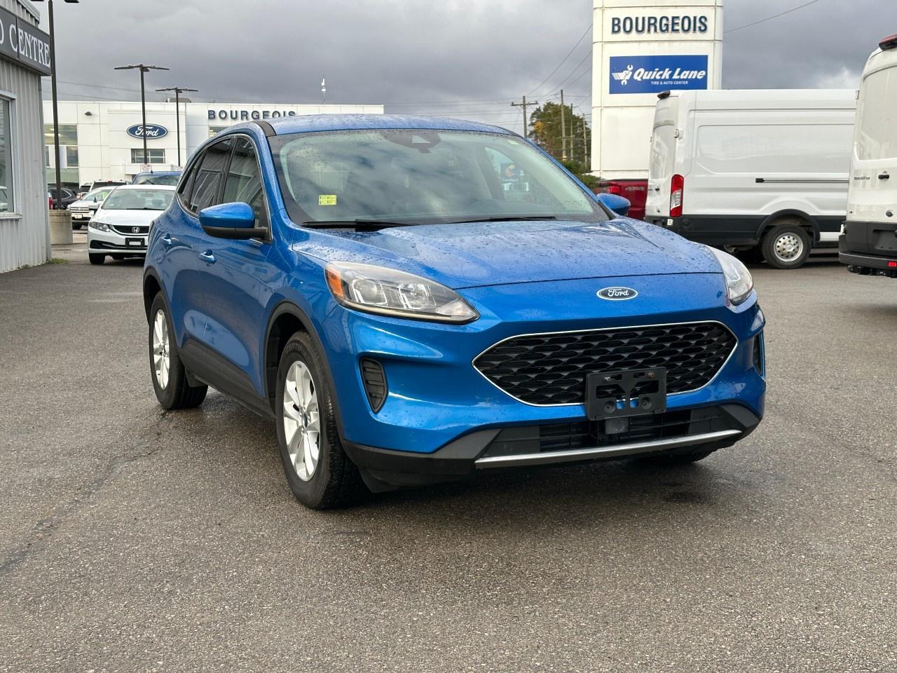 2020 Ford Escape SE FWD Photo3