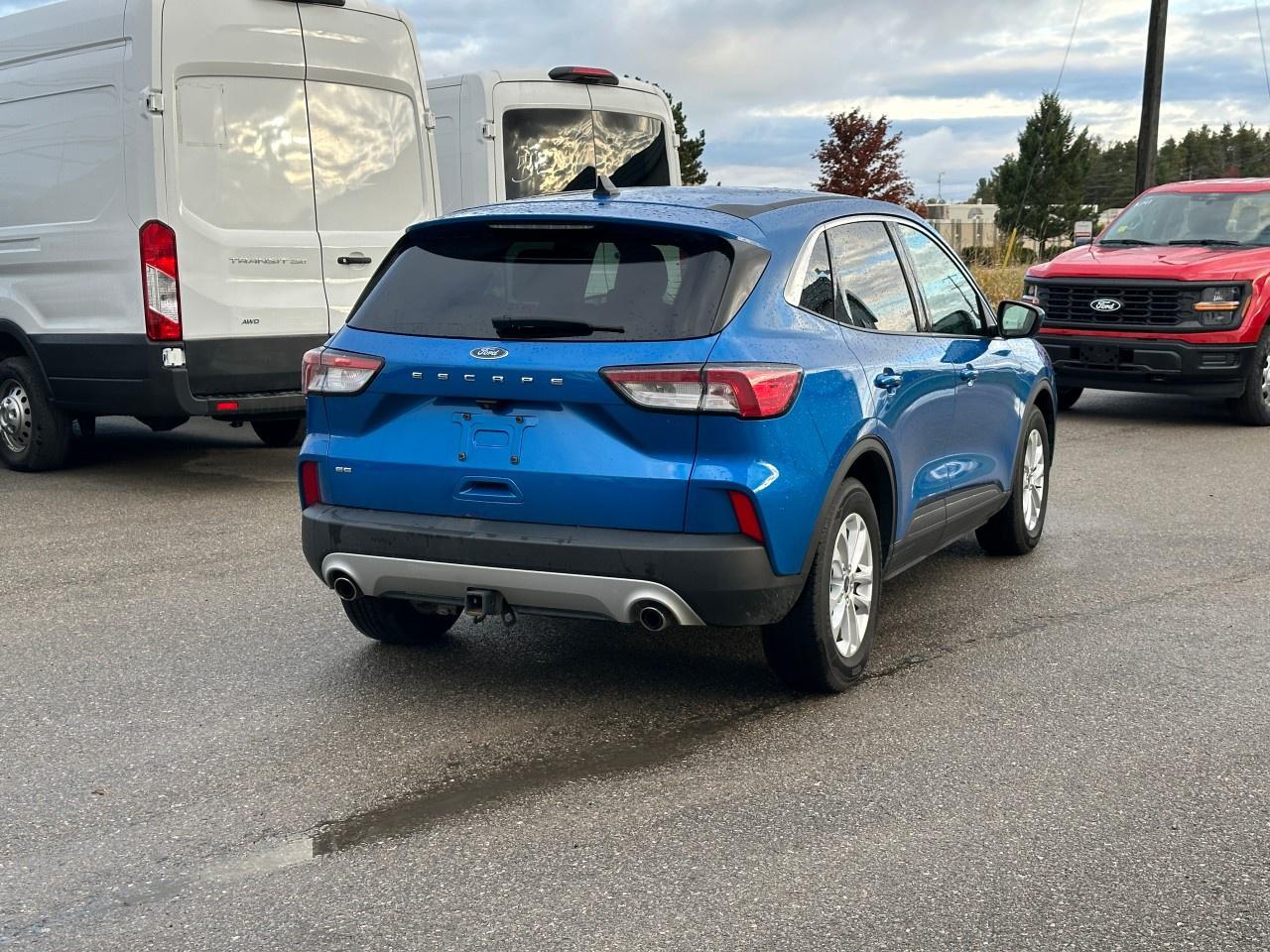 2020 Ford Escape SE FWD Photo