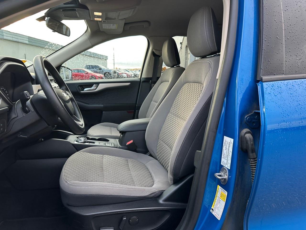 2020 Ford Escape SE FWD Photo