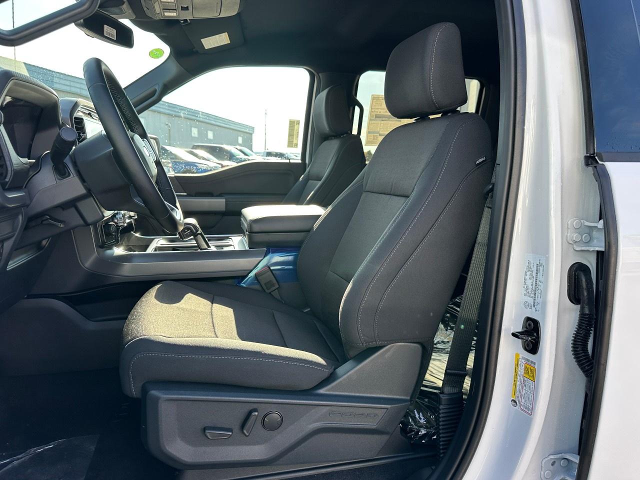 2025 Ford F-150 XLT 4WD SuperCrew 5.5' Box Photo