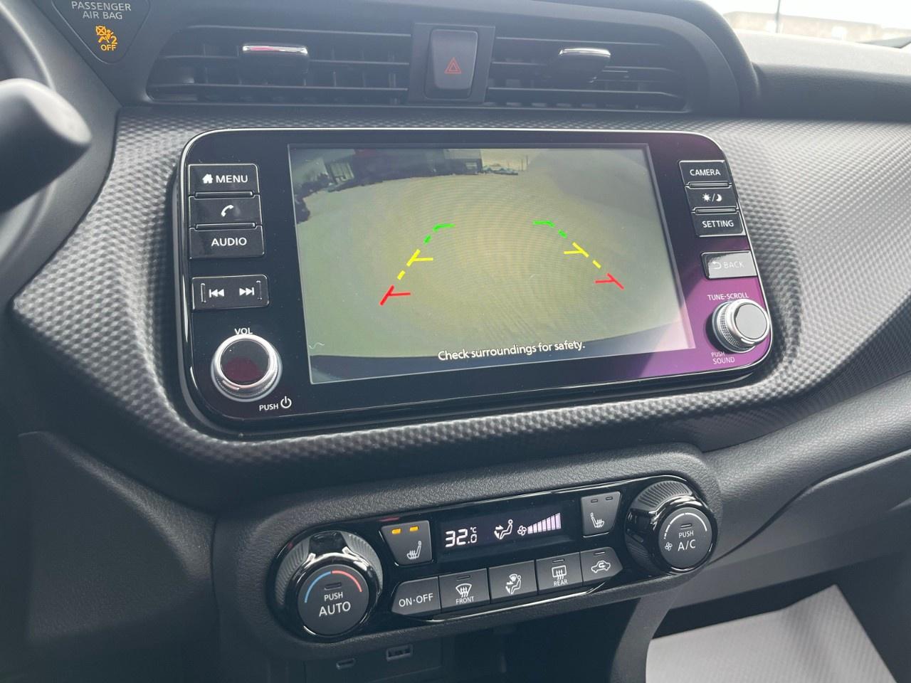 2025 Nissan Kicks Play SV FWD Photo