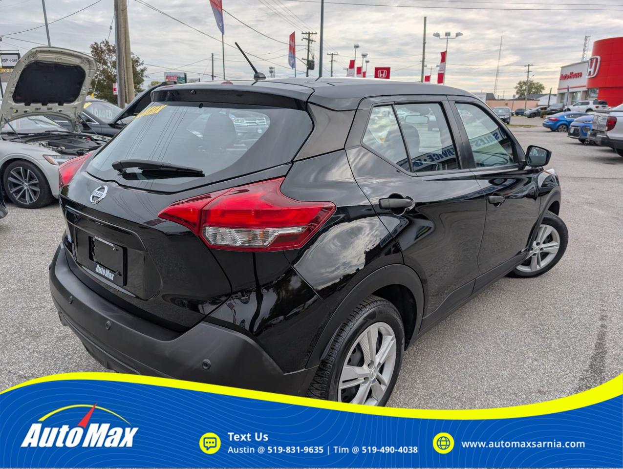 2020 Nissan Kicks S Photo