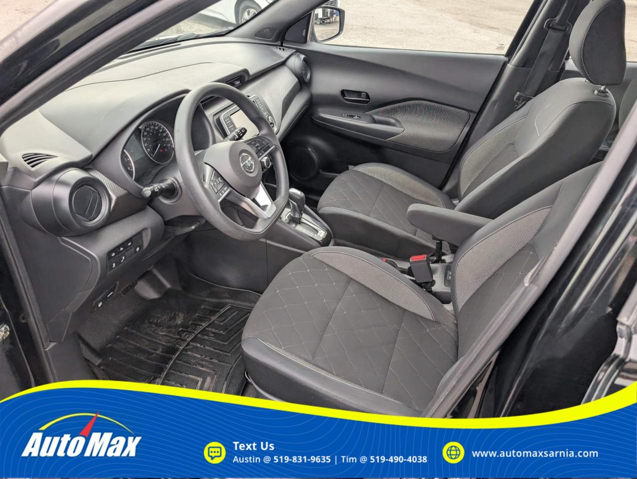 2020 Nissan Kicks S Photo