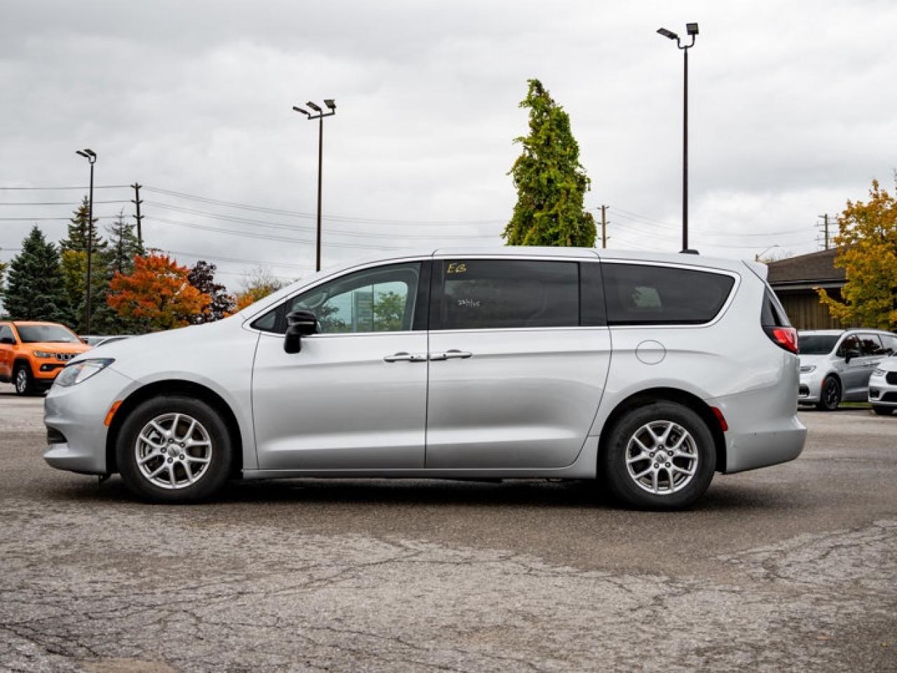 2024 Dodge Grand Caravan SXT Photo