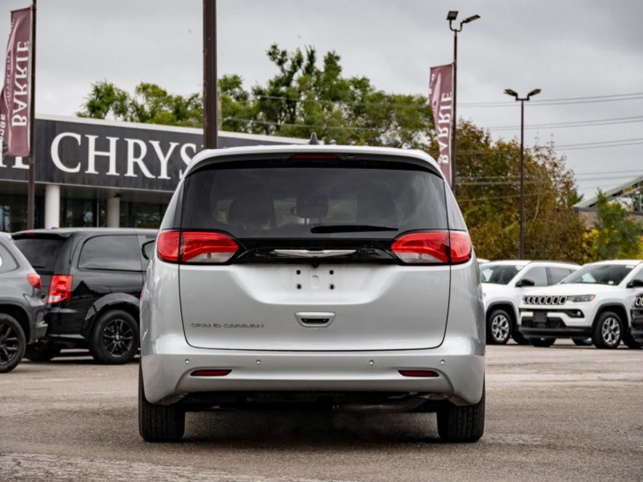 2024 Dodge Grand Caravan SXT Photo