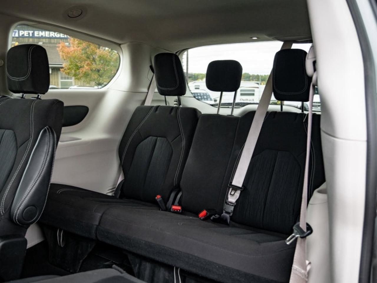 2024 Dodge Grand Caravan SXT Photo