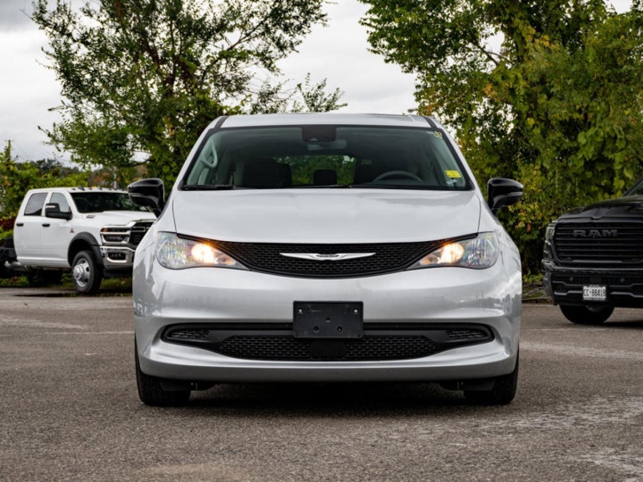 2024 Dodge Grand Caravan SXT Photo