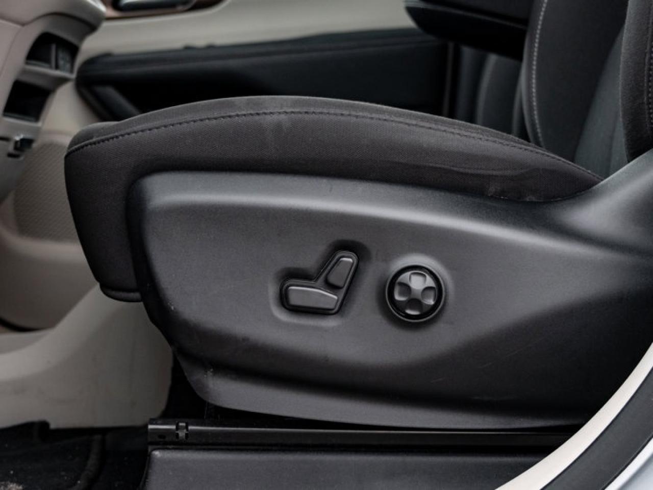 2024 Dodge Grand Caravan SXT Photo