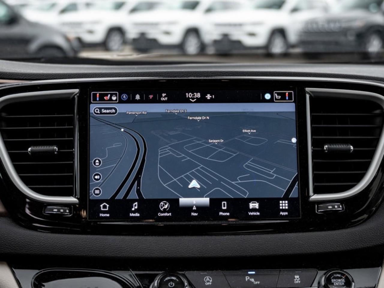 2024 Dodge Grand Caravan SXT Photo