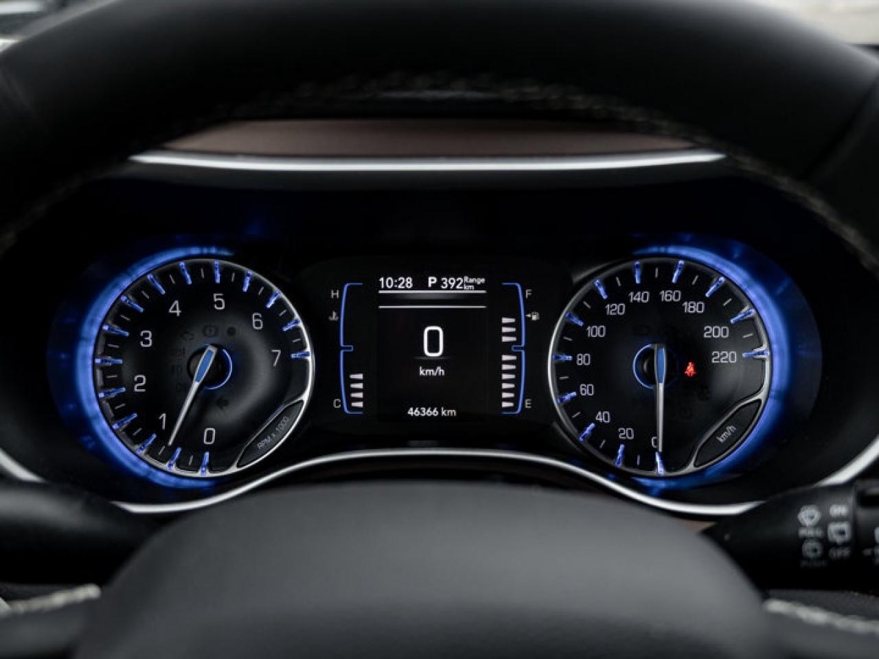 2024 Dodge Grand Caravan SXT Photo3