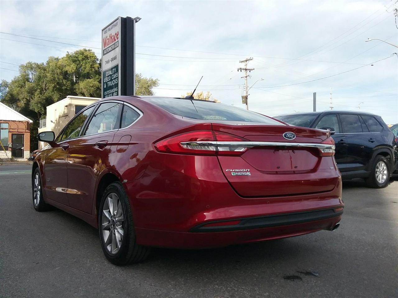 2018 Ford Fusion Energi Plug In Hybrid | SE Luxury | NAV | APPLE CARPLAY Photo3