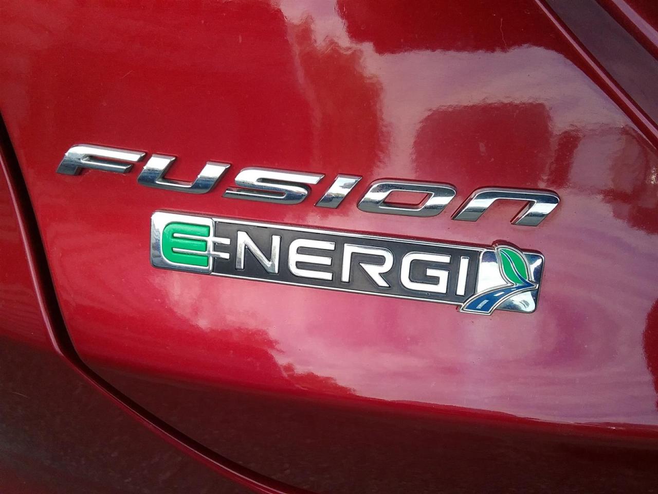 2018 Ford Fusion Energi Plug In Hybrid | SE Luxury | NAV | APPLE CARPLAY Photo