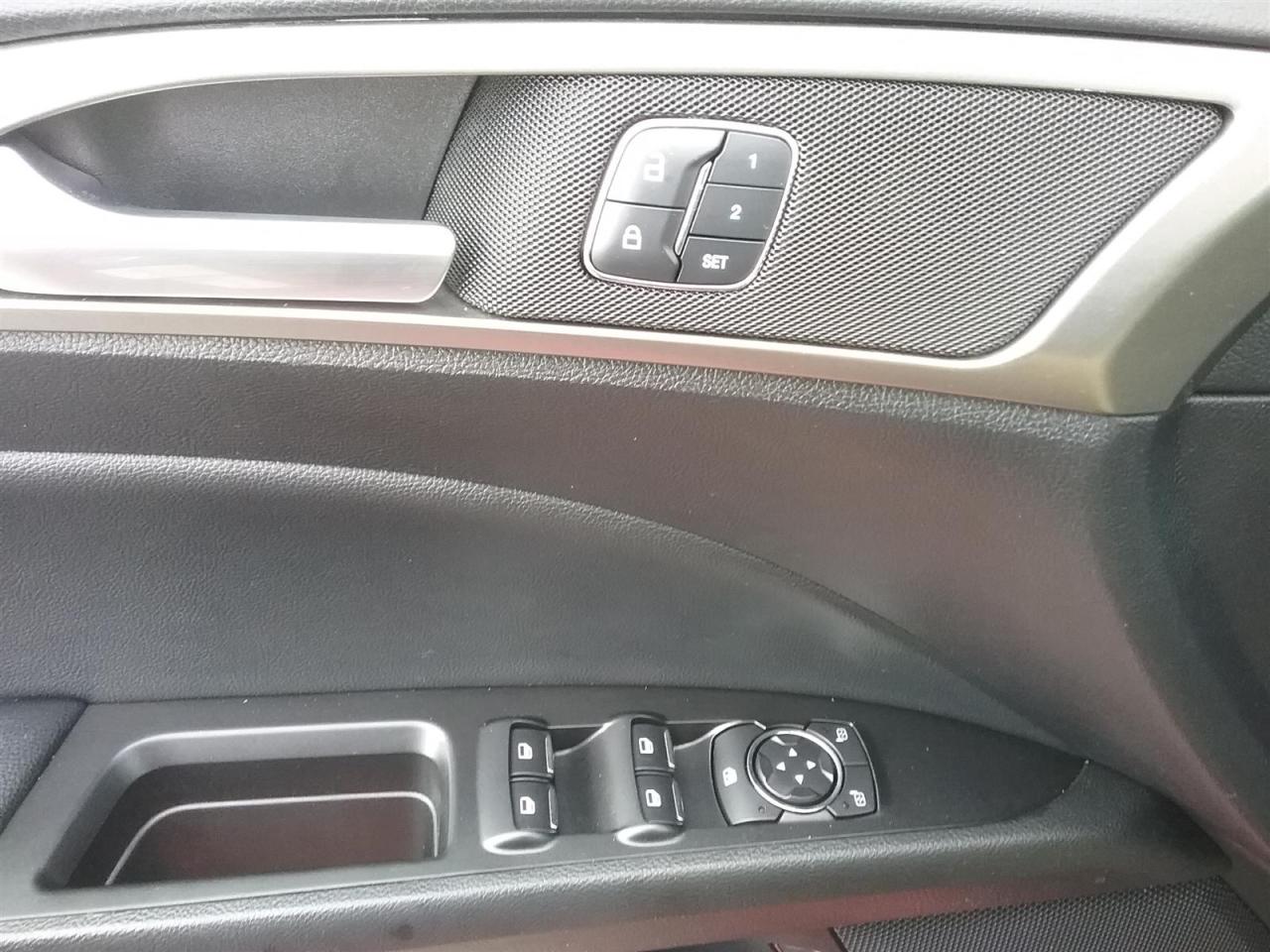 2018 Ford Fusion Energi Plug In Hybrid | SE Luxury | NAV | APPLE CARPLAY Photo