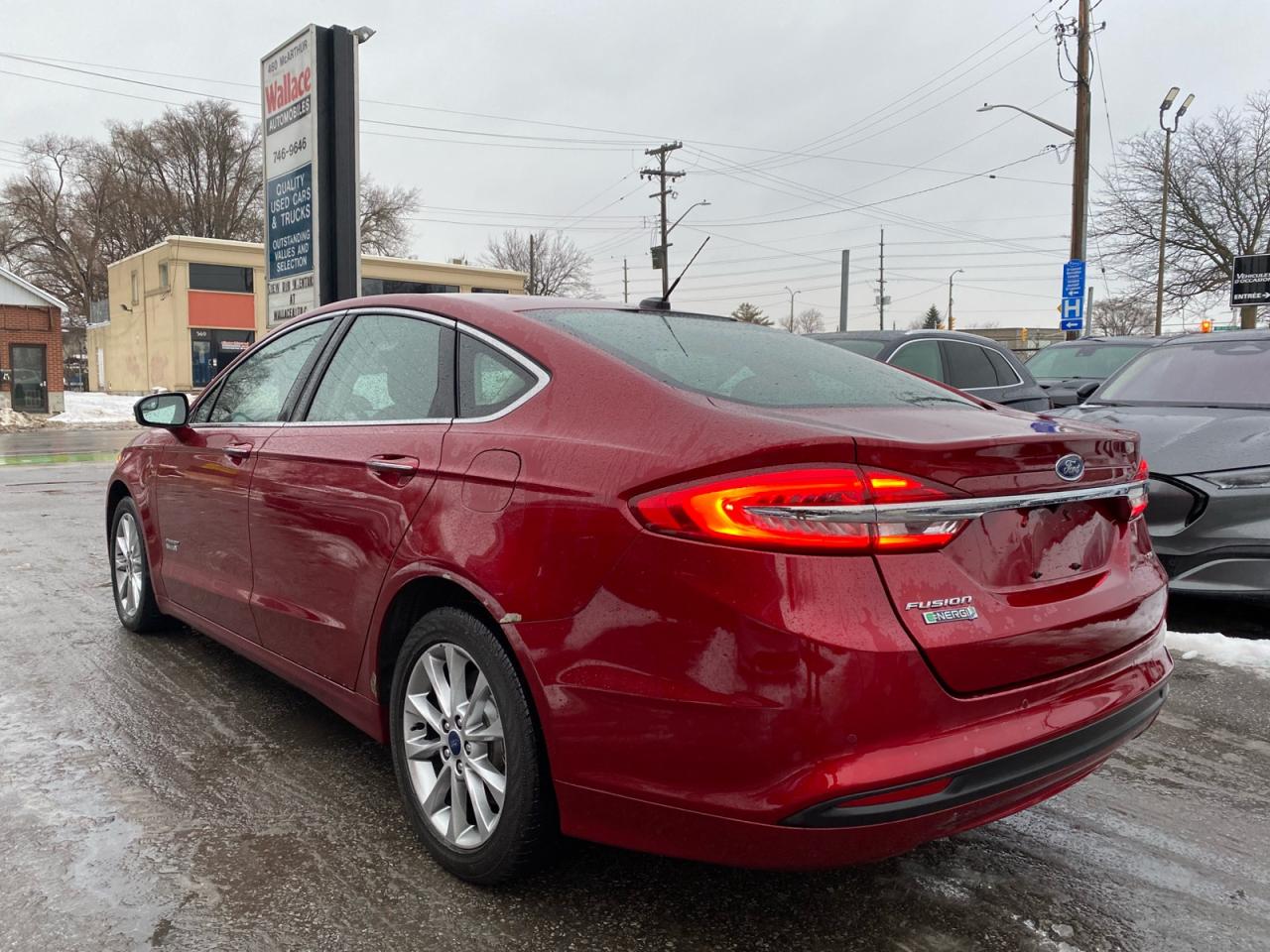 2018 Ford Fusion Energi Plug In Hybrid | SE Luxury | NAV | APPLE CARPLAY Photo3