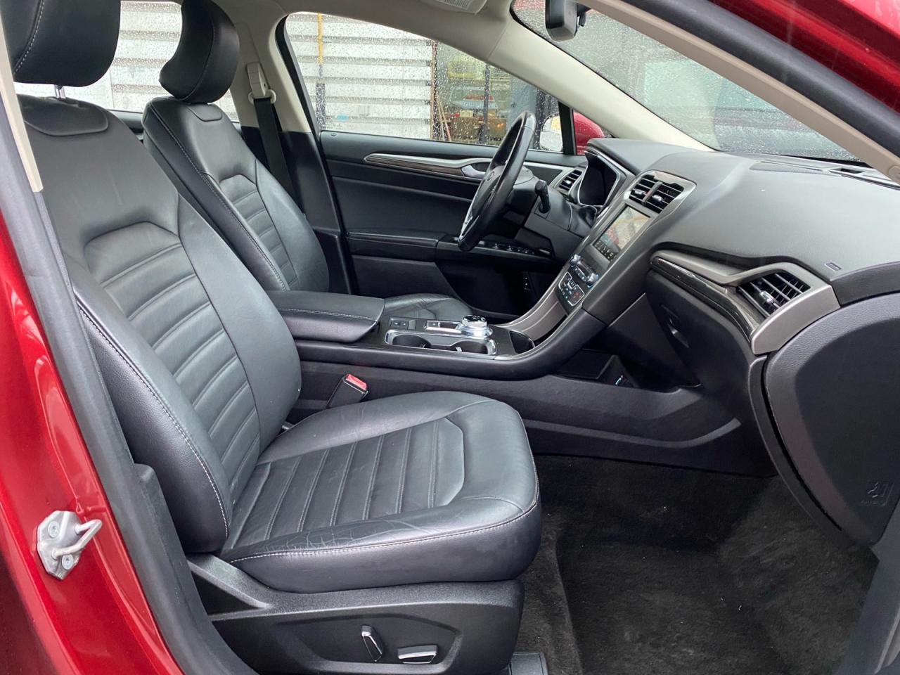 2018 Ford Fusion Energi Plug In Hybrid | SE Luxury | NAV | APPLE CARPLAY Photo