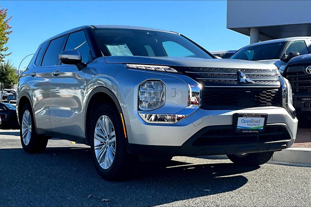 Used 2024 Mitsubishi Outlander ES S-AWC for sale in Abbotsford, BC