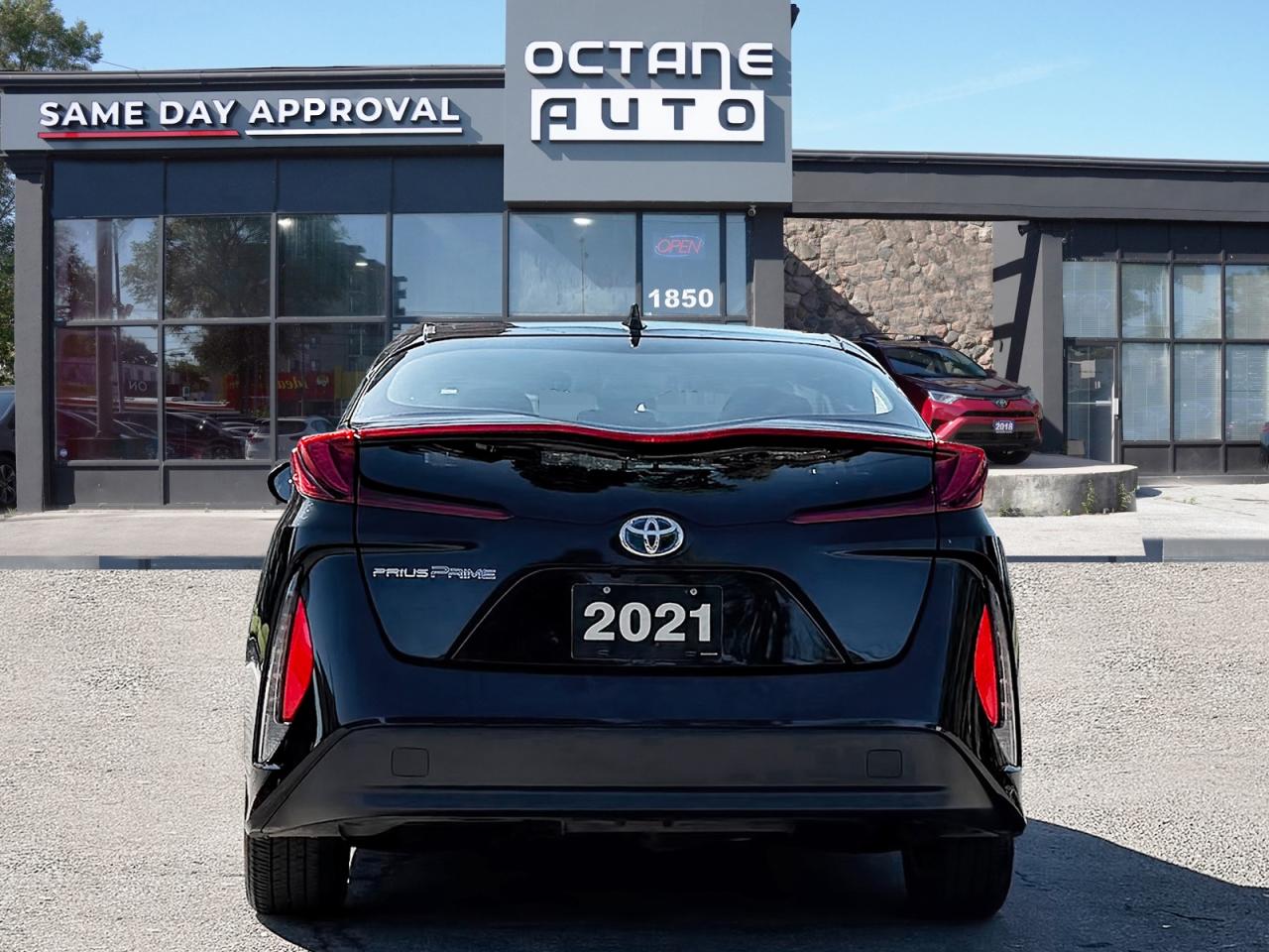 2021 Toyota Prius Prime Upgrade Auto - Photo #5