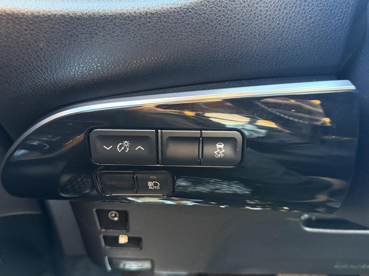2021 Toyota Prius Prime Upgrade Auto - Photo #23