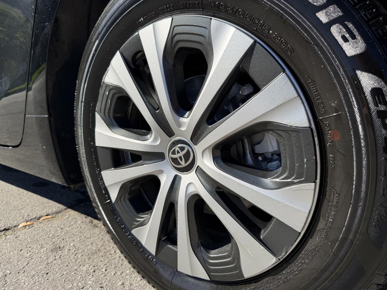2021 Toyota Prius Prime Upgrade Auto - Photo #25