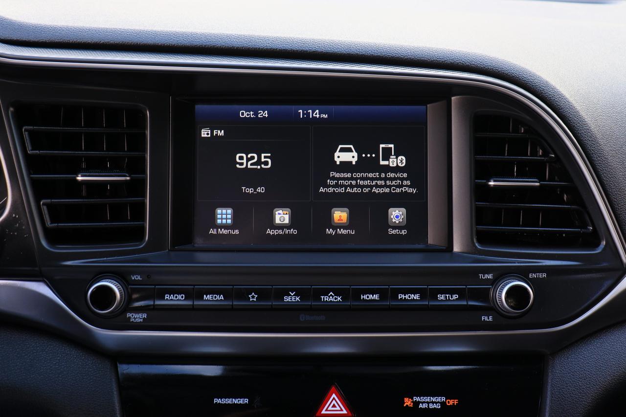 2019 Hyundai Elantra Preferred | Auto | CarPlay | Cam | Heated Seats ++ Photo