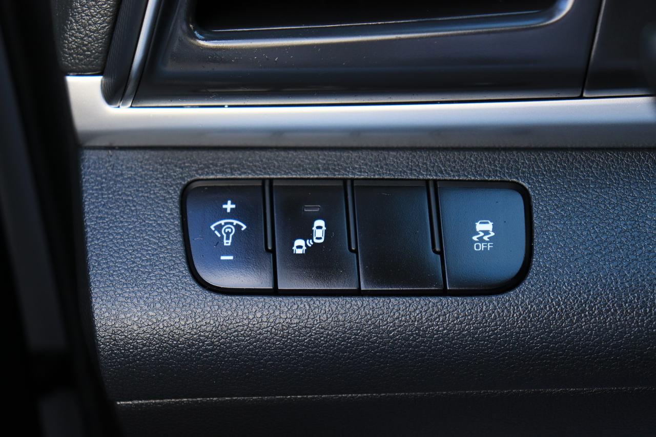 2019 Hyundai Elantra Preferred | Auto | CarPlay | Cam | Heated Seats ++ Photo55