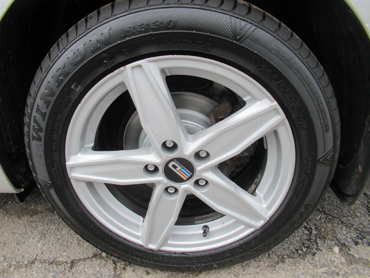 2017 Kia Forte LX Photo3