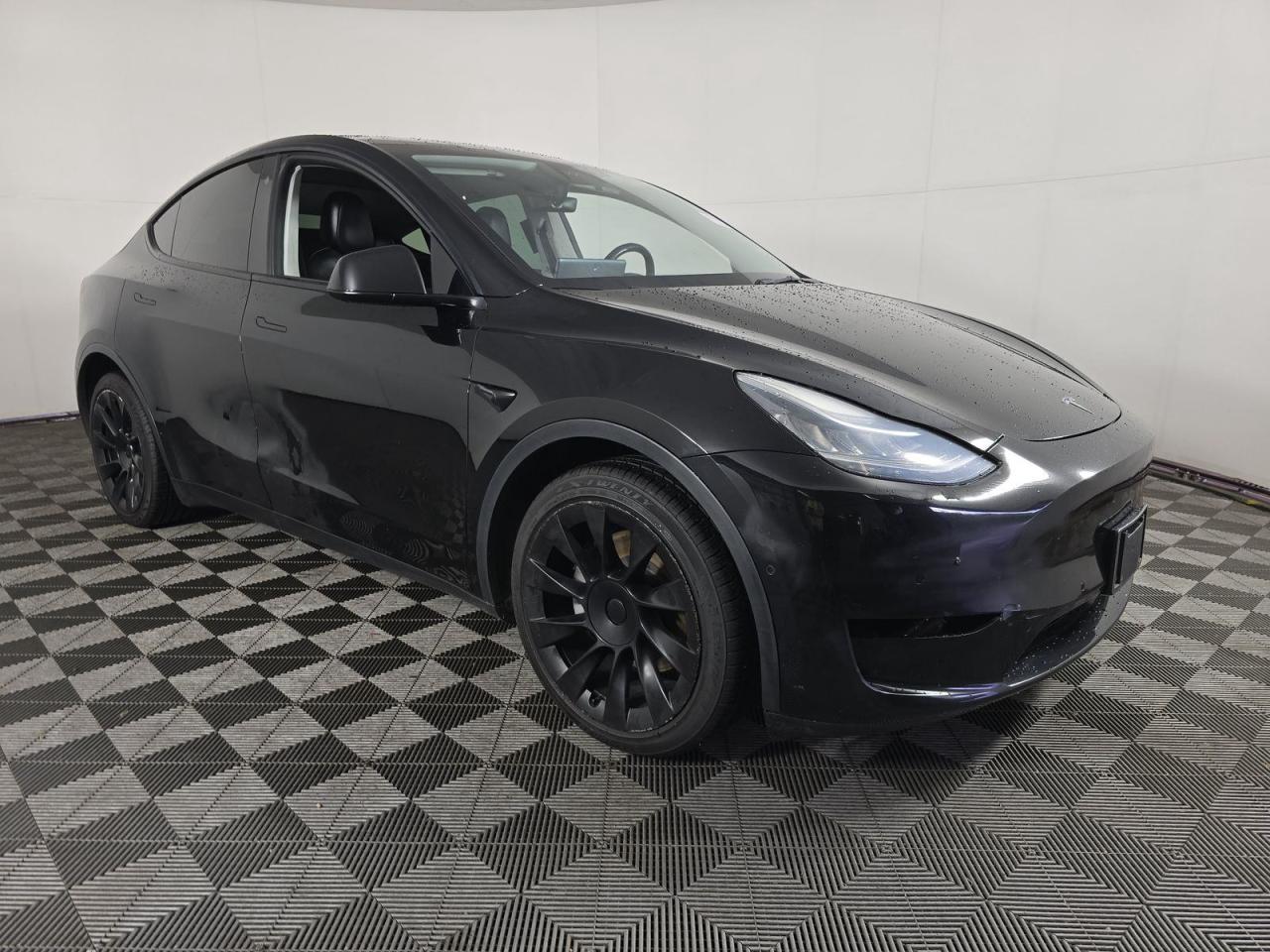 Used 2021 Tesla Model Y LONG RANGE AWD DUAL MOTOR-AUTOPILOT-CLEAN CARFAX for sale in Toronto, ON