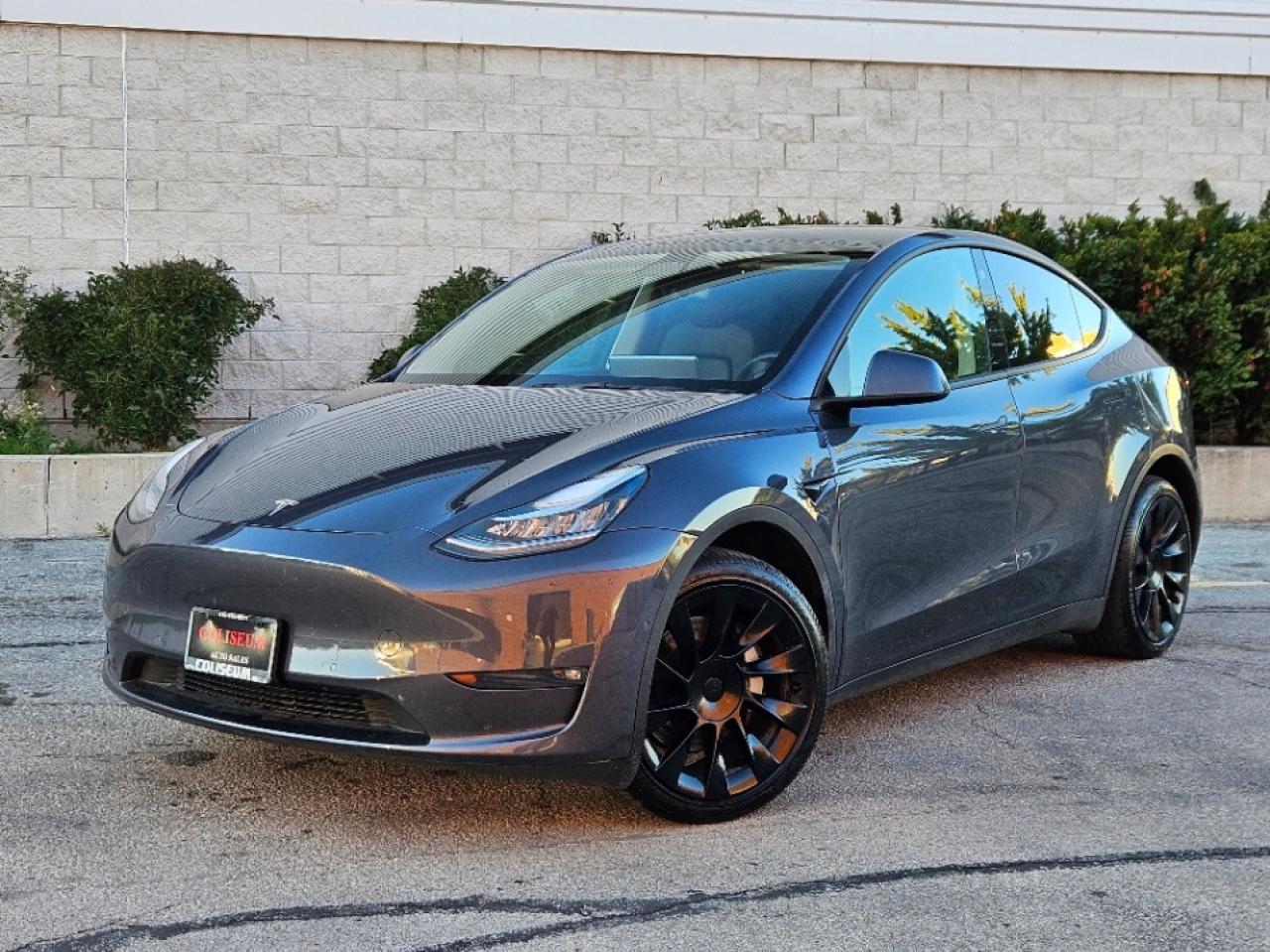 Used 2022 Tesla Model Y LONG RANGE AWD-AUTOPILOT-20 INCH WHEELS for sale in Toronto, ON
