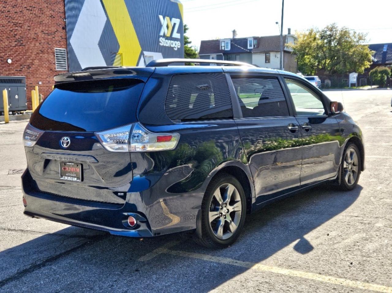 2012 Toyota Sienna SE SPORT-8 PASSENGER-CERTIFIED Photo