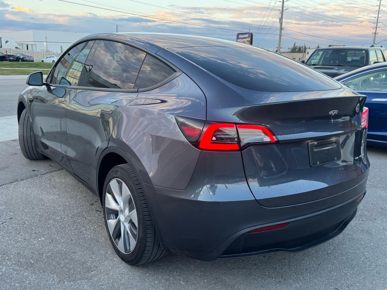 2023 Tesla Model Y Long Range AWD - Photo #6