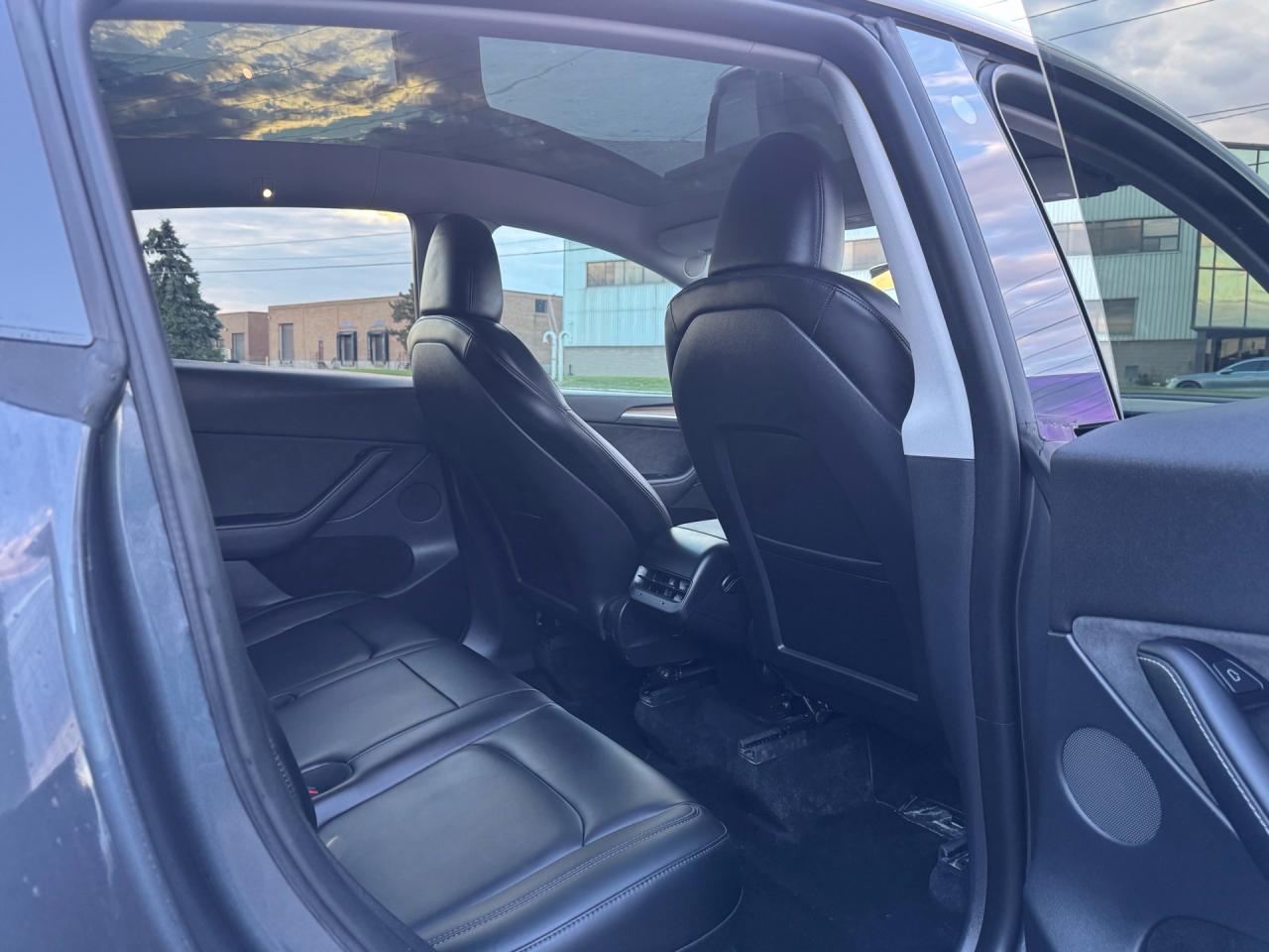 2023 Tesla Model Y Long Range AWD - Photo #12