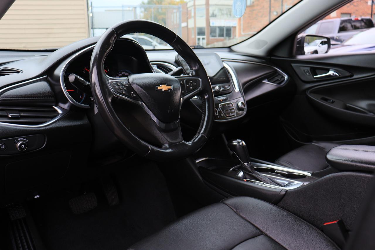 2020 Chevrolet Malibu LT | Leather | Pano Roof | Cam | CarPlay | BSM ++ Photo