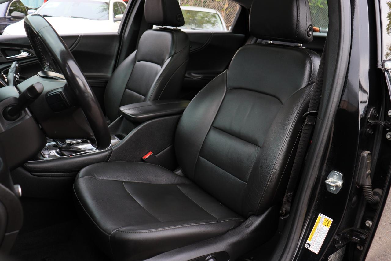 2020 Chevrolet Malibu LT | Leather | Pano Roof | Cam | CarPlay | BSM ++ Photo