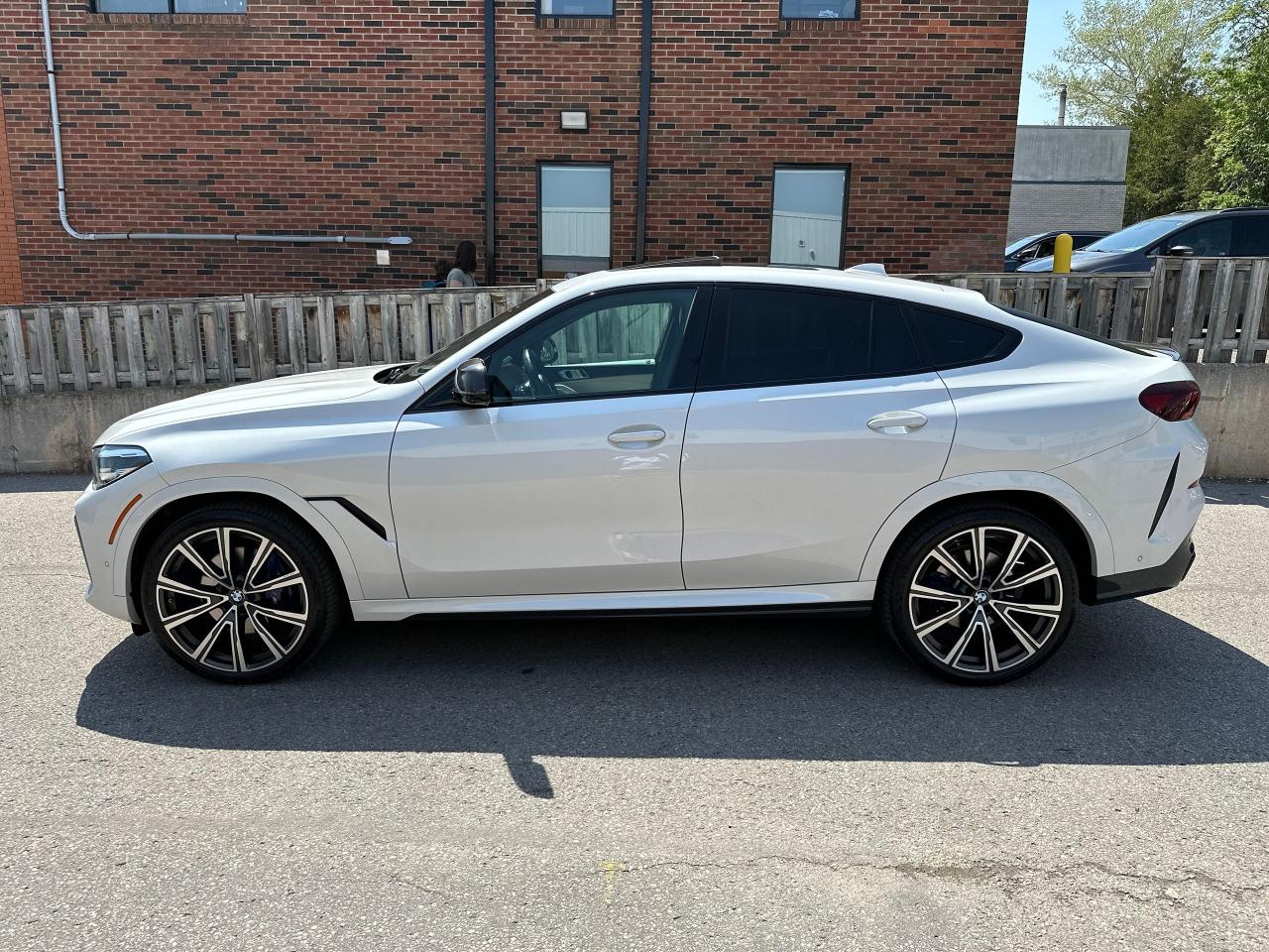 2023 BMW X6 Excellence Pkg | Merino | M Carbon | Sky Lounge ++ Photo7