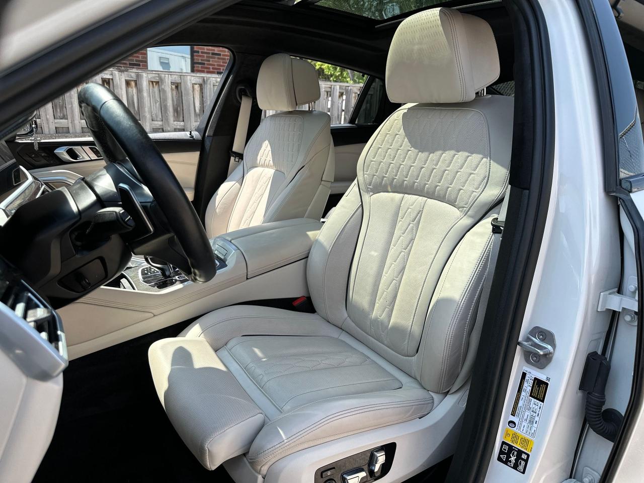 2023 BMW X6 Excellence Pkg | Merino | M Carbon | Sky Lounge ++ Photo18