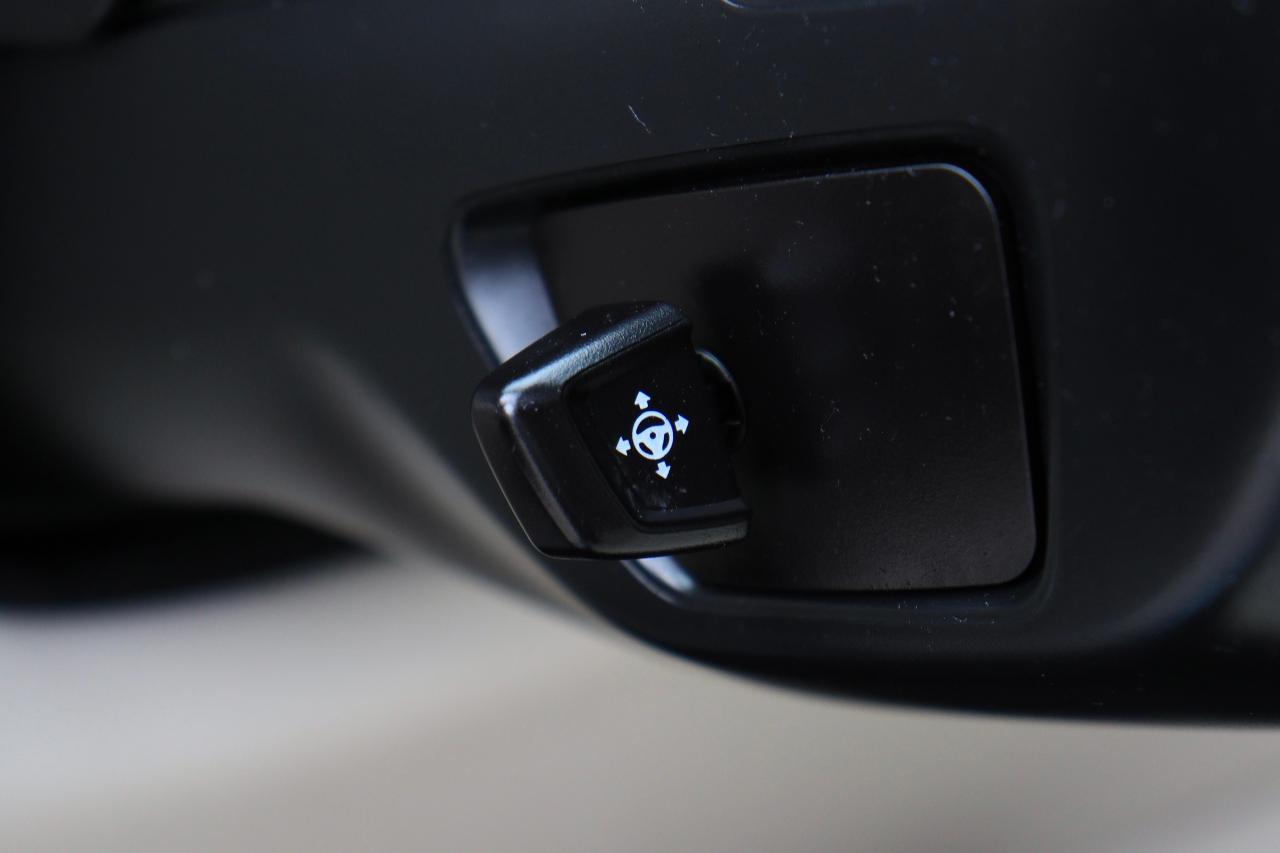 2023 BMW X6 Excellence PKG | Clean Carfax | Factory Warranty++ Photo52