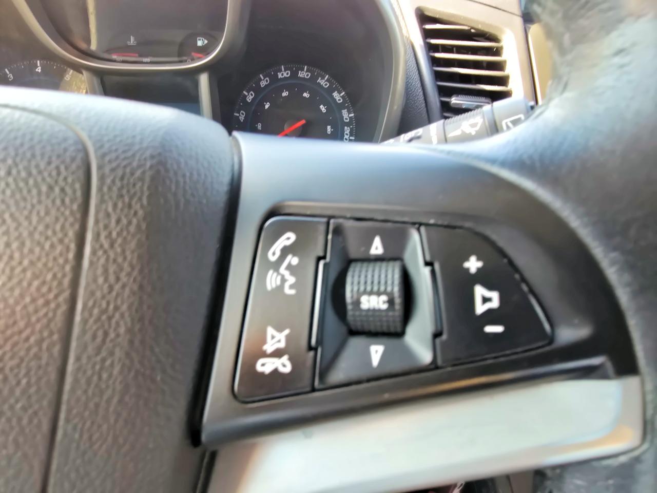 2012 Chevrolet Orlando 7 Pass, Sunroof, Bluetooth - Photo #11