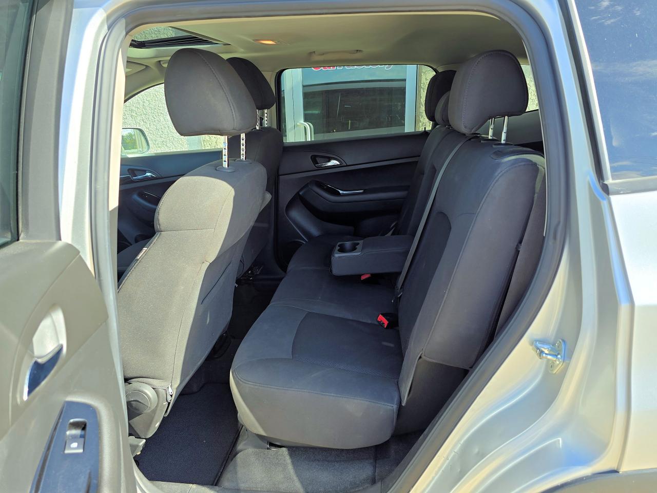 2012 Chevrolet Orlando 7 Pass, Sunroof, Bluetooth - Photo #7