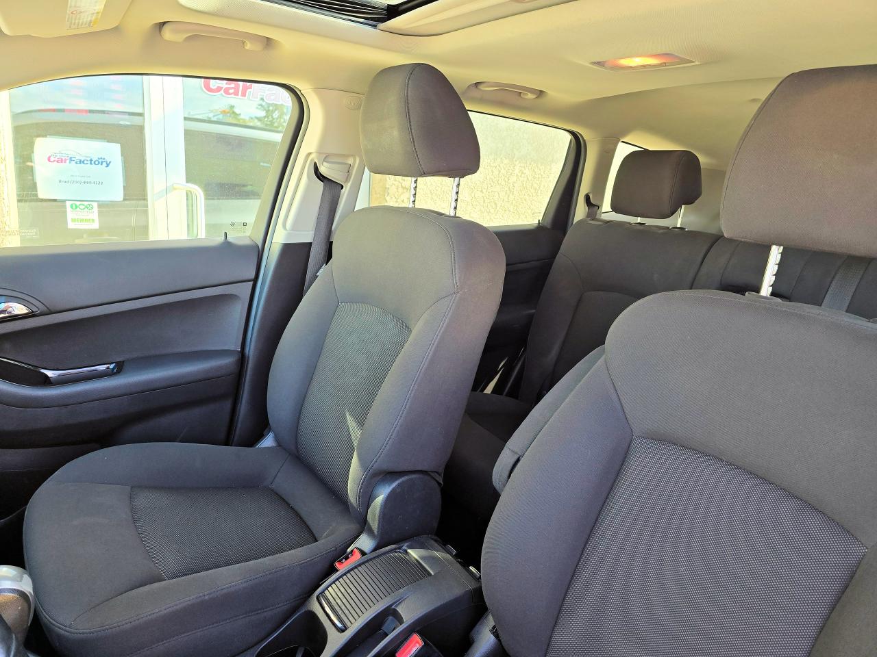 2012 Chevrolet Orlando 7 Pass, Sunroof, Bluetooth - Photo #5