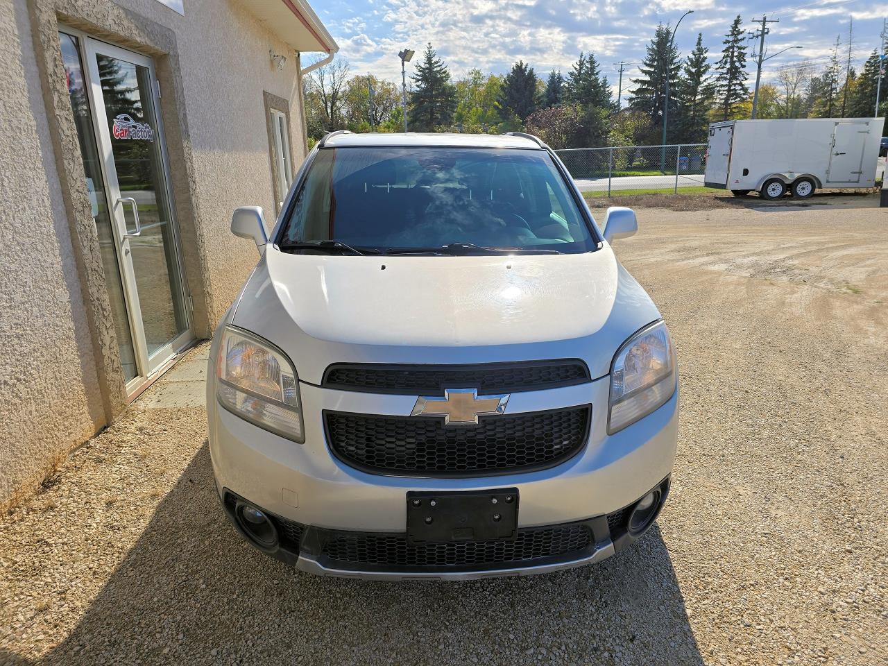 2012 Chevrolet Orlando 7 Pass, Sunroof, Bluetooth - Photo #4