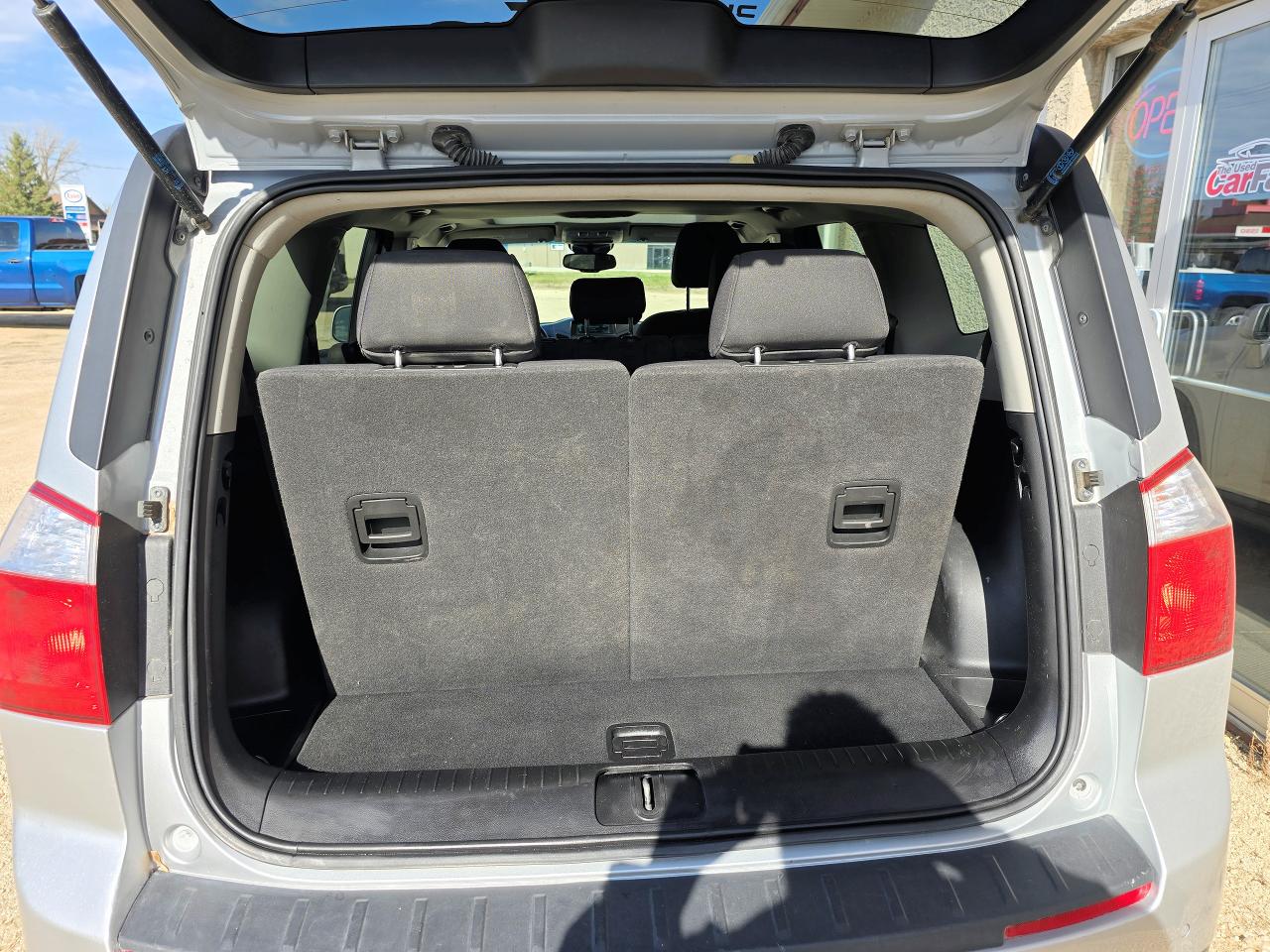 2012 Chevrolet Orlando 7 Pass, Sunroof, Bluetooth - Photo #18