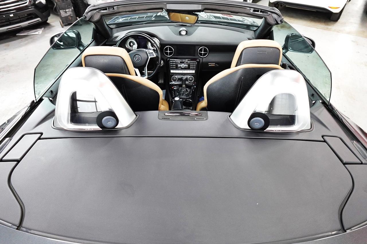 2015 Mercedes-Benz SLK ROADSTER, SLK 350 AMG PKG.NO ACCIDENT.ONE ONWER - Photo #10